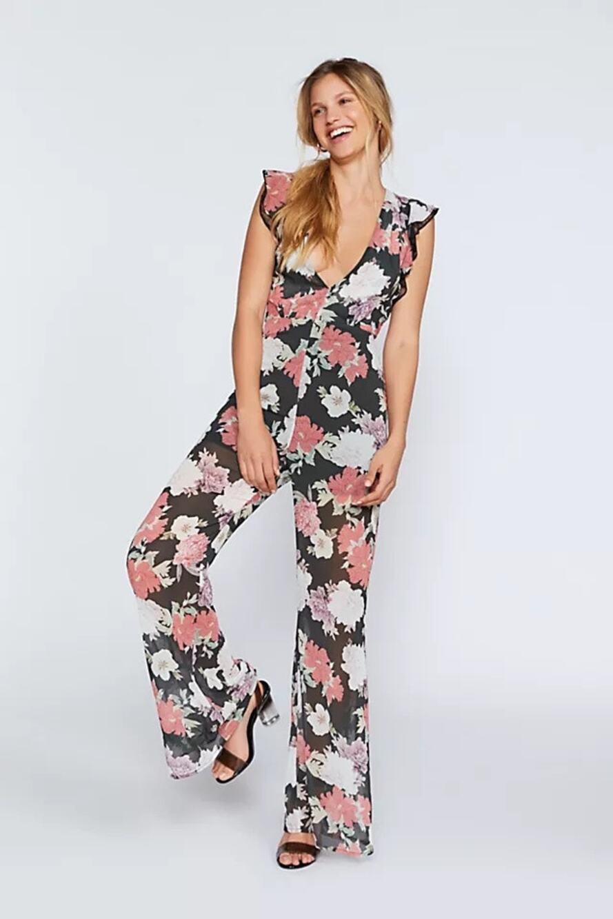 ❣️5/$25 NWT We Are Kindred Field Bouquet Jumpsuit Size 4 Black Floral Wide Leg